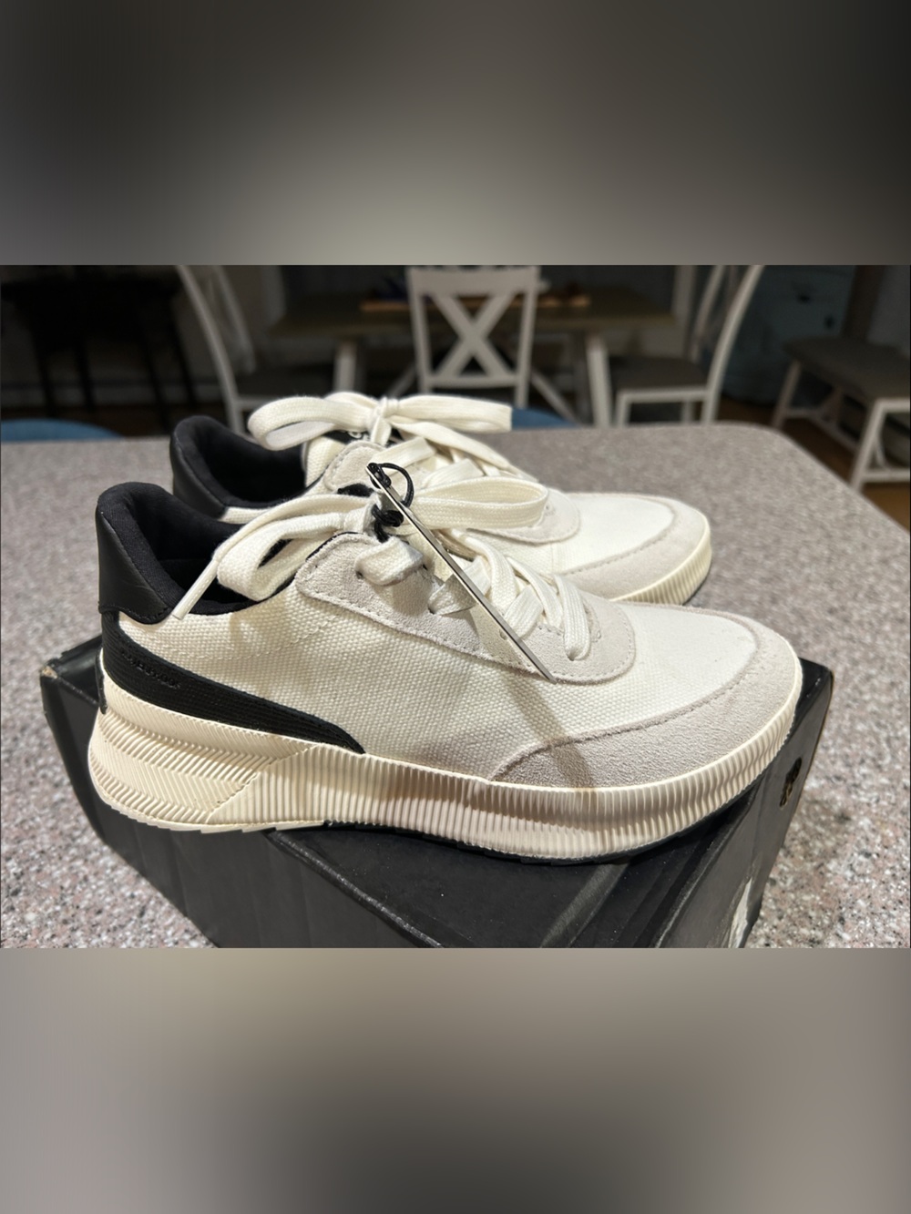 Sorel Out N About III City Sneaker WP, Size 8. New in Box.